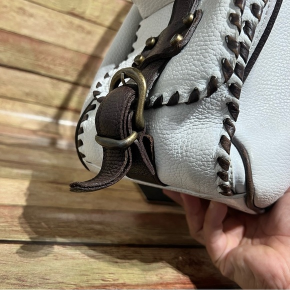 Stylish White Leather Women's Bag - Picture 5 of 10